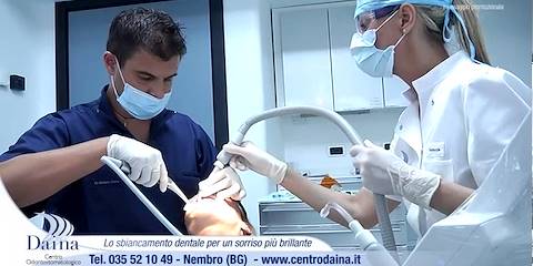 Sbiancamento dentale